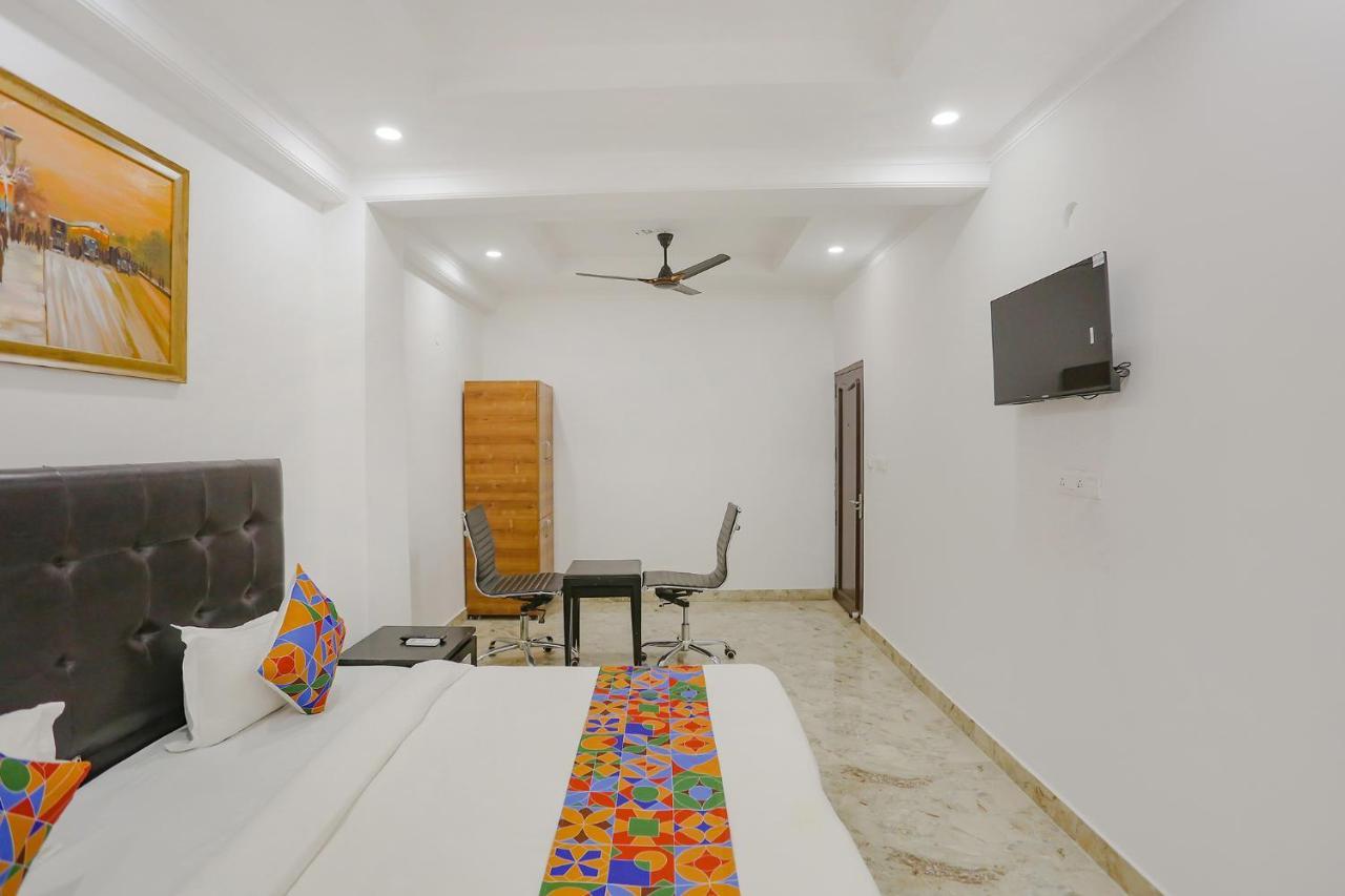 Fabexpress Taj Residency Near Yashobhoomi Convention Centre Hotel Delhi  Ngoại thất bức ảnh