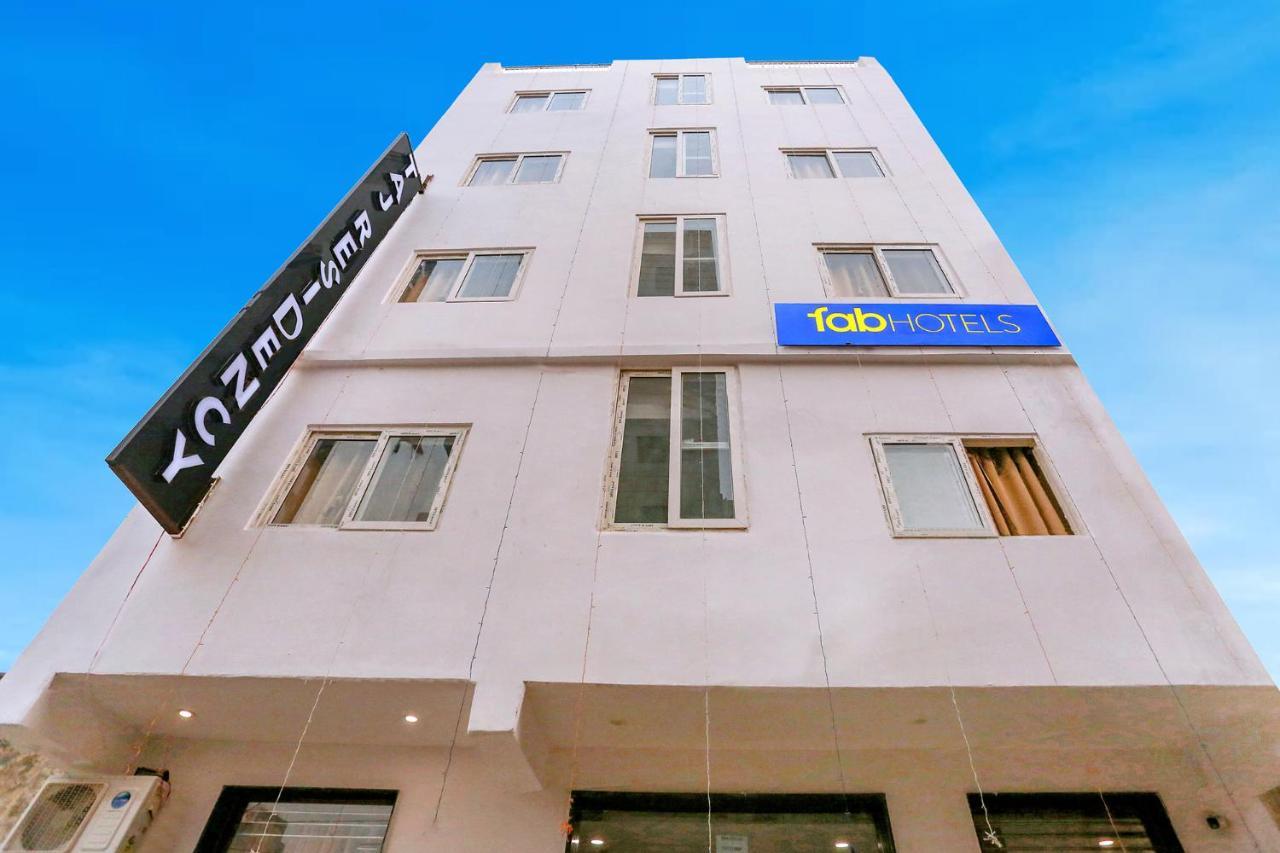 Fabexpress Taj Residency Near Yashobhoomi Convention Centre Hotel Delhi  Ngoại thất bức ảnh