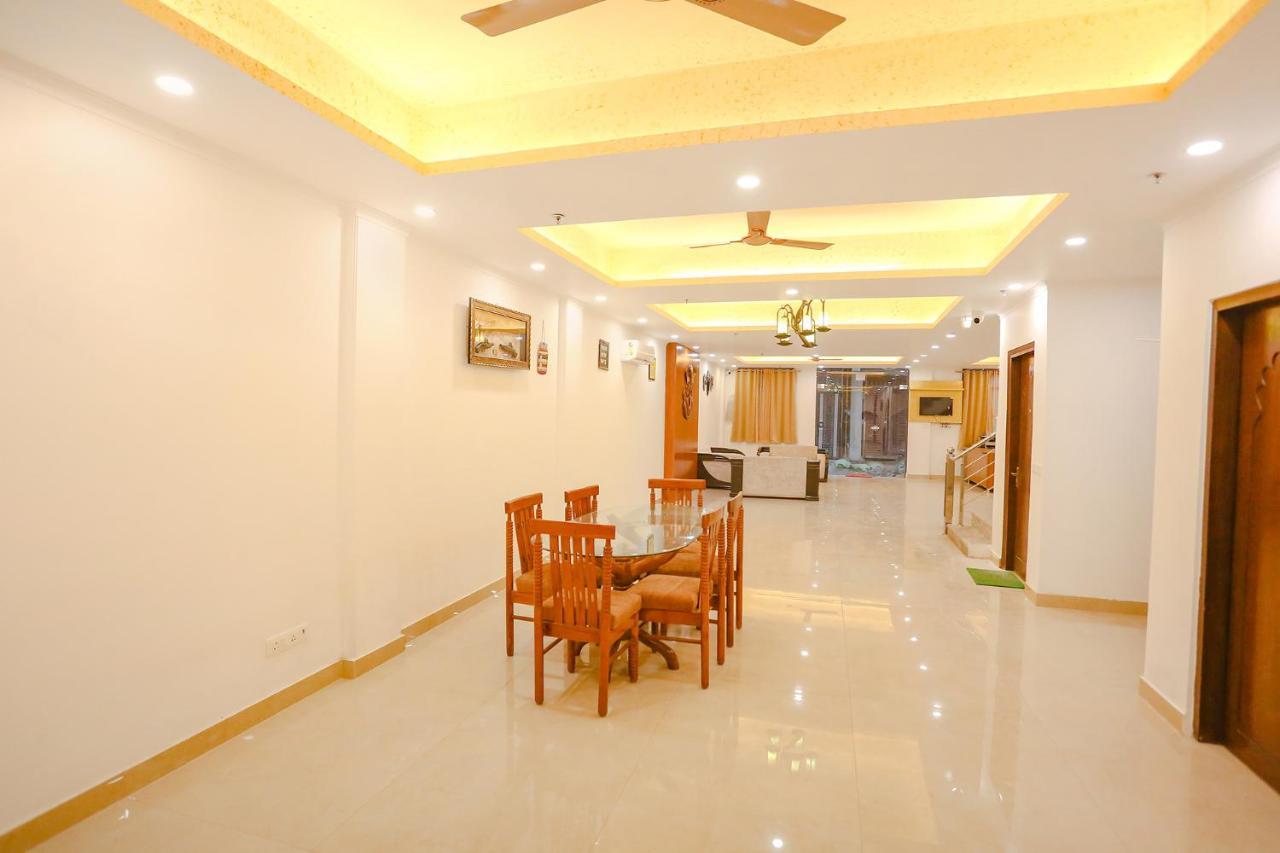 Fabexpress Taj Residency Near Yashobhoomi Convention Centre Hotel Delhi  Ngoại thất bức ảnh